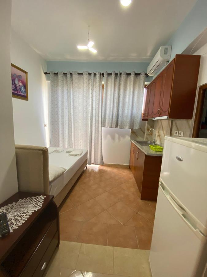 Eraldo Brahimi Apartaments Ksamil Esterno foto