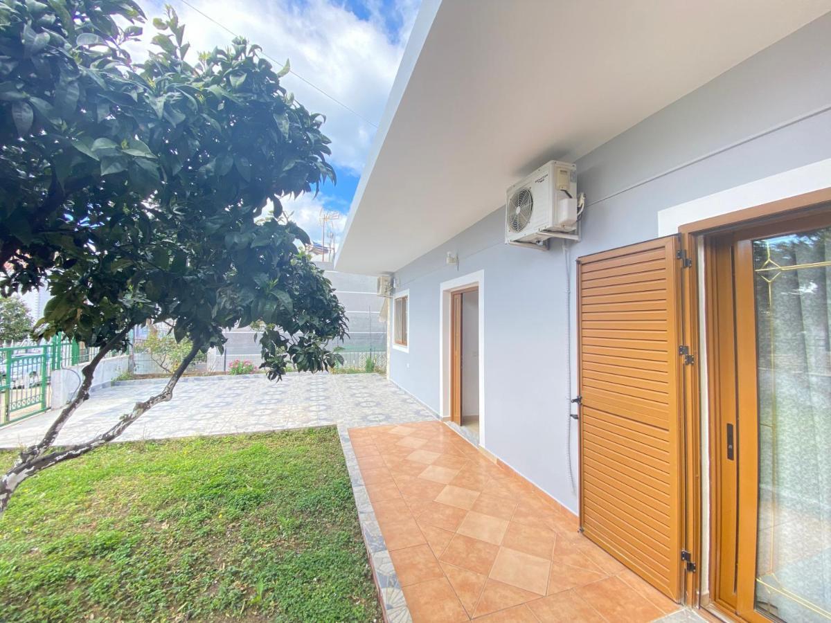 Eraldo Brahimi Apartaments Ksamil Esterno foto