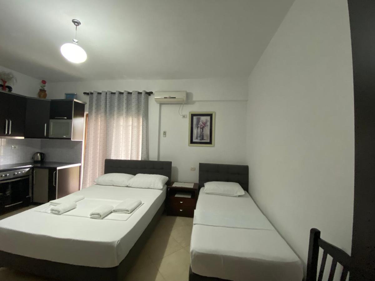 Eraldo Brahimi Apartaments Ksamil Esterno foto