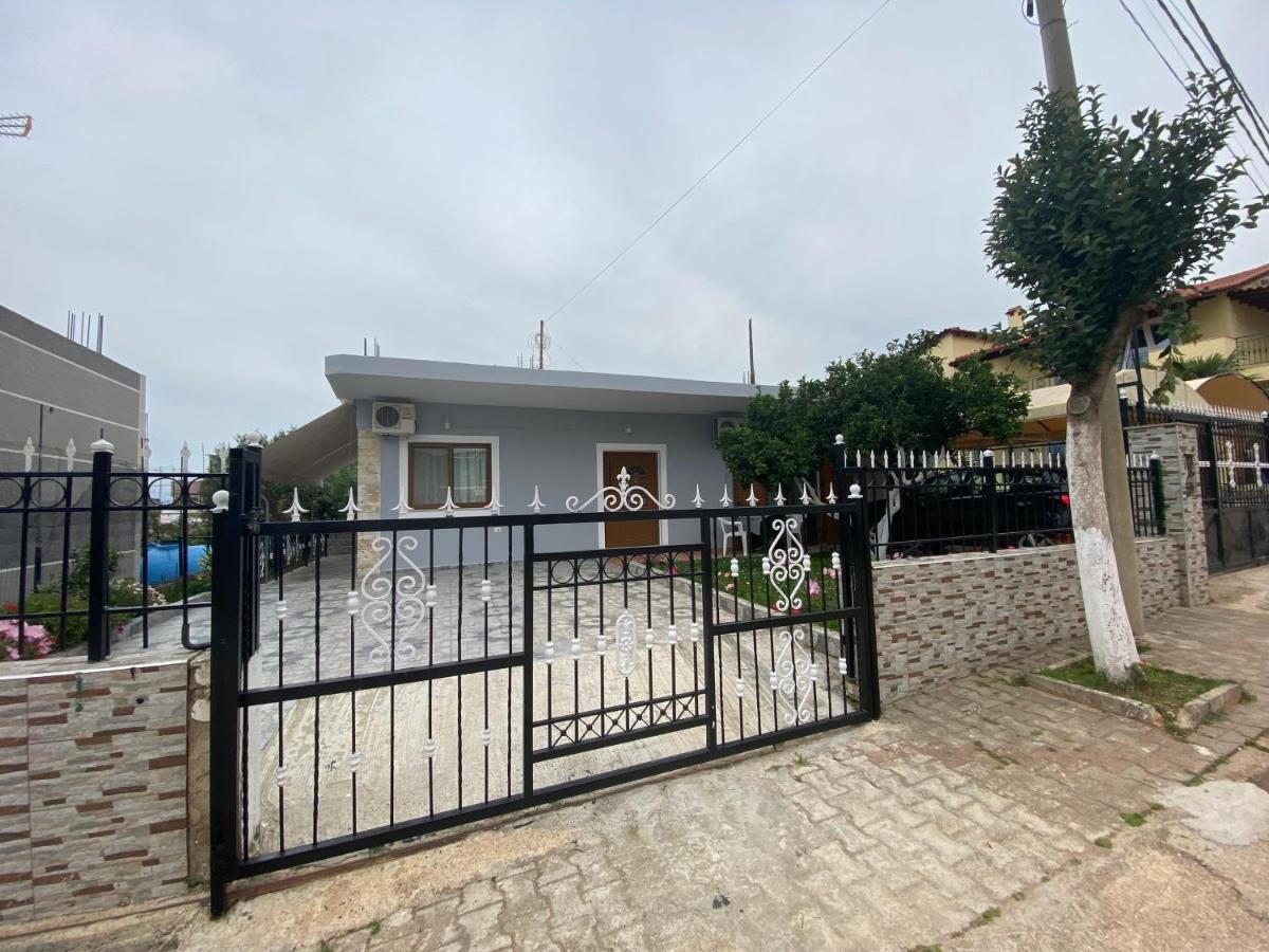 Eraldo Brahimi Apartaments Ksamil Esterno foto