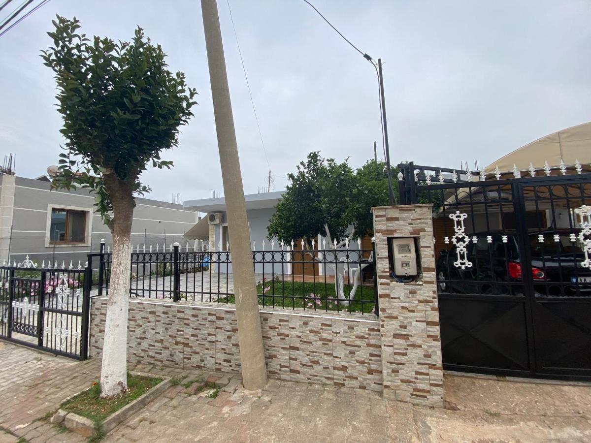 Eraldo Brahimi Apartaments Ksamil Esterno foto
